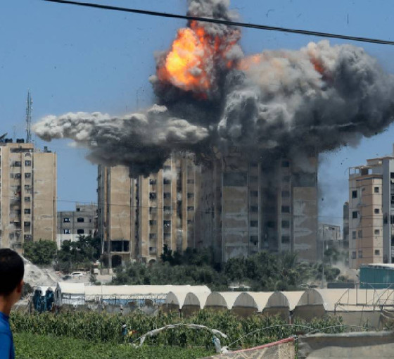 İsrail Gazze'de bombardımanı tırmandırıp onlarca Filistinliyi öldürdü: Batı Şeria'da yerleşimciler yeni saldırı dalgası başlattı