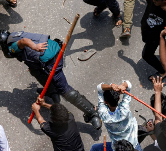 Bangladeş'te 'kamu istihdamında liyakat' protestoları: En az 114 ölü, sokağa çıkma yasağı, internet kesintisi