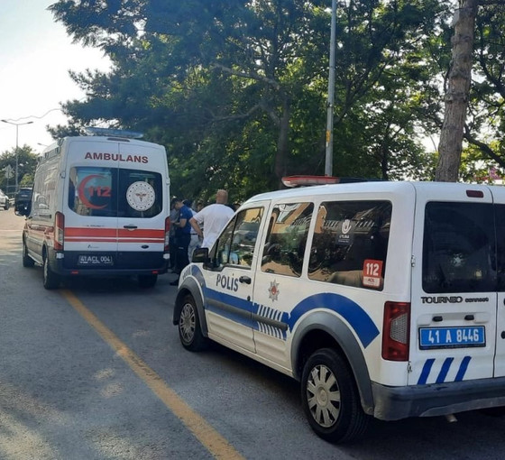 Kocaeli'de boğulma tehlikesi geçiren yaşlı adam hastanede öldü