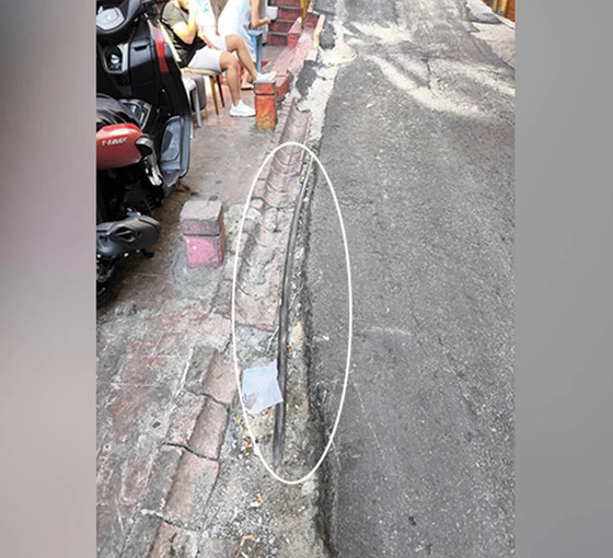 İzmir'in ardından Beyoğlu: Elektrik kabloları açıkta