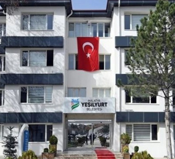 AKP'li Yeşilyurt Belediyesinde arsa satışı yolsuzluğu: İkisi tutuklu 13 kişi hakkında dava açıldı