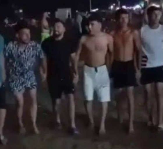 Mersin'de halay çekip slogan attıkları için hedef gösterilen dokuz genç tutuklandı