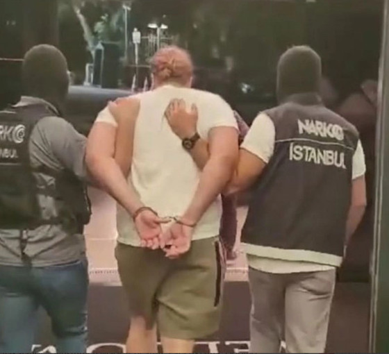 Interpol kırmızı bültenle arıyordu: İsveç merkezli çetenin lideri İstanbul'da yakalandı