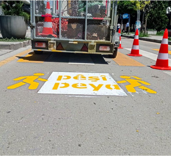 Van'da Kürtçe trafik uyarısı yeniden yazıldı: Tüm kente yayılacak