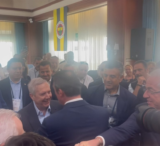 Aziz Yıldırım yıllar sonra yüksek divan kurulunda: Ali Koç ile buluştu