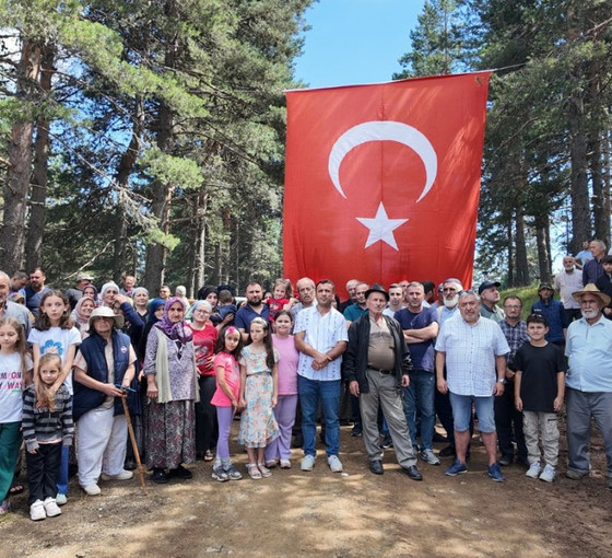 Bolu Mudurnu'da köylüler maden sahasına tepki gösterdi: 'Biz buna asla müsaade etmeyiz'