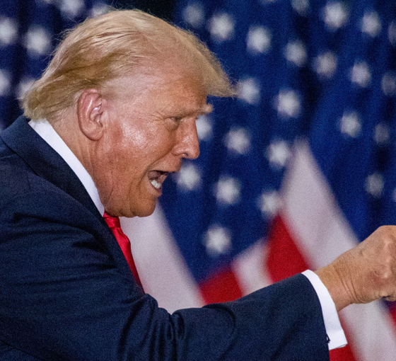Trump yaklaşık 1 yıllık ara sonrası X'te paylaşım yaptı