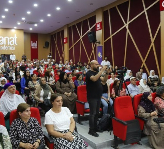 Sebahat Tuncel: Sadece şikayet ederek değiştiremeyiz