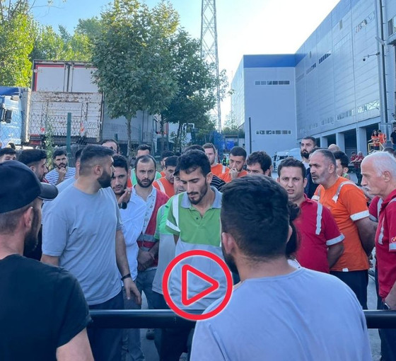 CarrefourSA, zam talep eden altı kişiyi işten çıkardı: İşçiler eylemde