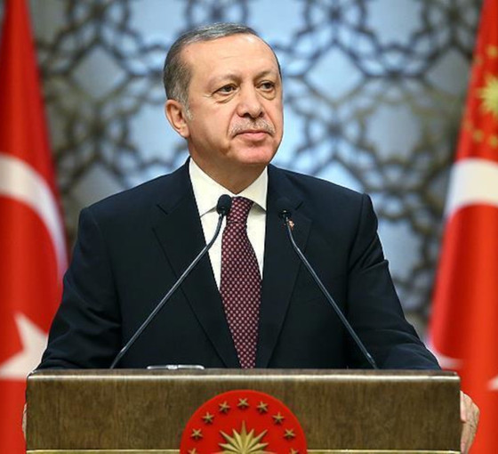 'Siyasal oligarklar, Avrasya soslu dışlayıcı milliyetçilik, yol ayrımı'... Kuruluş yıl dönümünde AKP'lilerden AKP'ye uyarılar