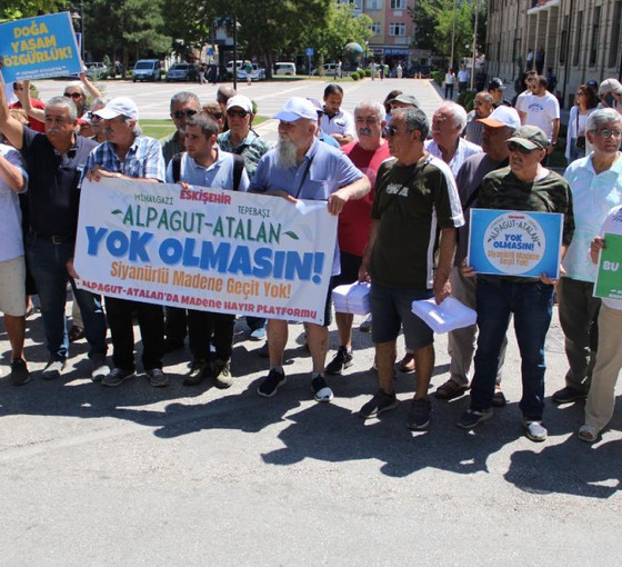 Eskişehir, Cengiz Holding'in siyanürlü altın madeni projesine direniyor: 'Doğa katliamına hayır diyoruz'