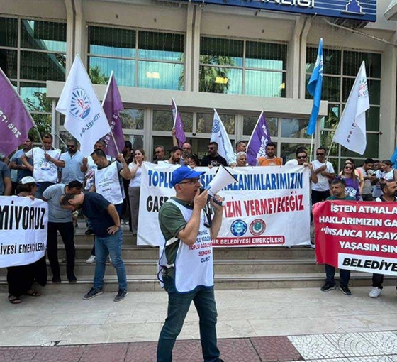 İzmir Büyükşehir'de sendika emekçilere rağmen toplu sözleşme imzaladı
