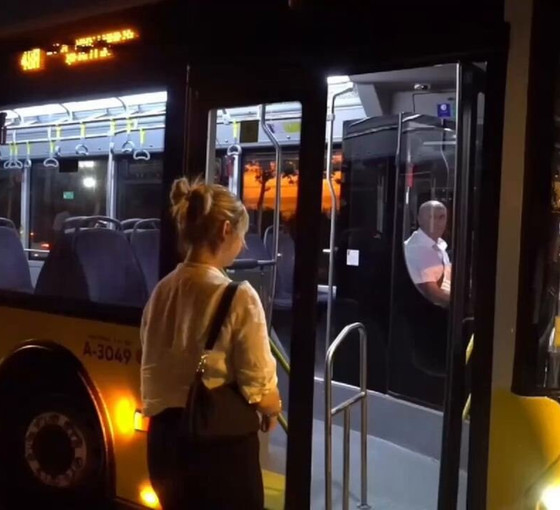İstanbul'da kadınlar 22.00'dan sonra istedikleri yerde inebilecek