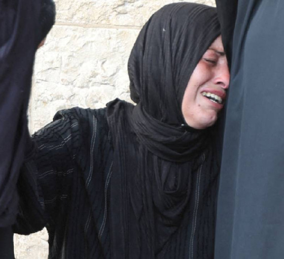 Gazze'ye hava saldırısında aynı aileden 15 Filistinliyi öldüren İsrail, bu kez orta bölgeler için tahliye emri verdi