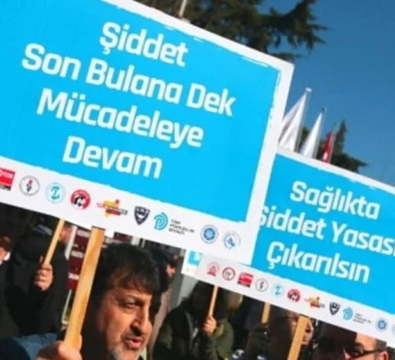 Sağlıkta şiddeti protesto eden hekimlere ceza
