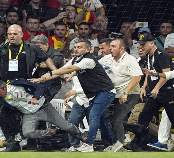 Ali Koç'u iten Göztepeli yönetici: Yerler ıslaktı, hızımı ayarlayamadım
