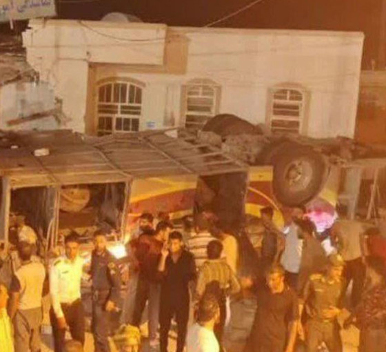 Pakistanlı hacı adaylarını taşıyan otobüs İran'da kaza yaptı: 28 ölü