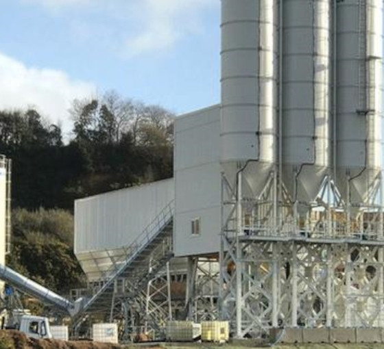 Şikayetle ortaya çıktı: Hatay'da izinsiz ve ruhsatsız beton santralinin şantiyesi durduruldu