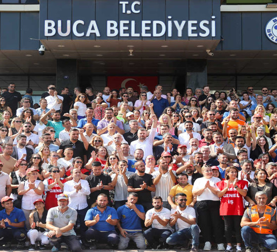 Buca Belediyesi'nde sendikasız işçi kalmadı: 'Tüm işçiler eşit işe eşit ücret alacak'