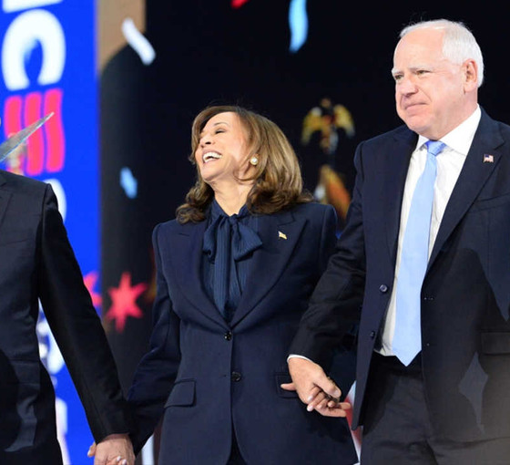 ABD'de Kamala Harris'in başkan adaylığı resmileşti