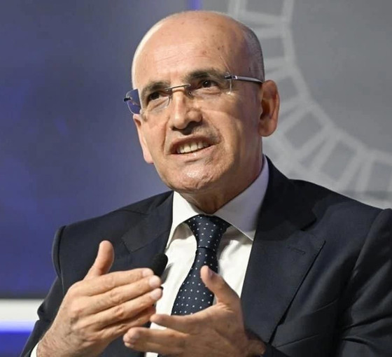 Mehmet Şimşek istifa iddialarını yalanladı: 'Dolaşıma koyulan senaryolar doğru değildir'
