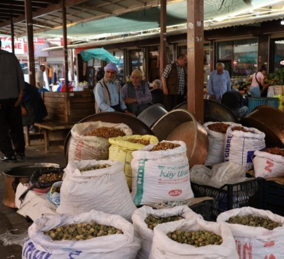 Köylü Pazarı’nda da satış yok: Üretici emeğinin karşılığını alamıyor