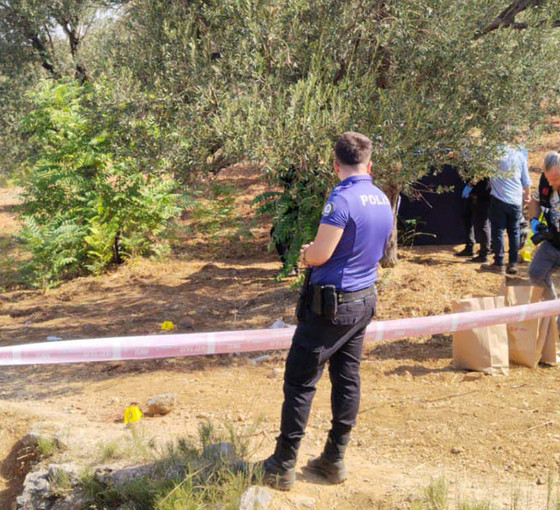 Çocuklarını tabancayla vurup intihara kalkıştı: Üç çocuk öldü, biri ağır yaralı