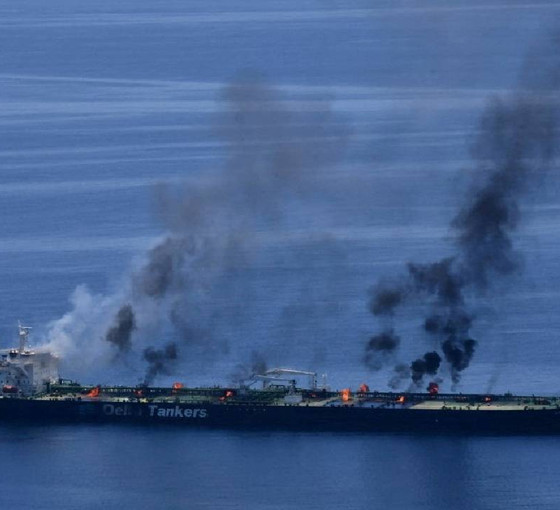 Pentagon: Husilerin vurduğu Yunan tankeri petrol sızdırıyor olabilir