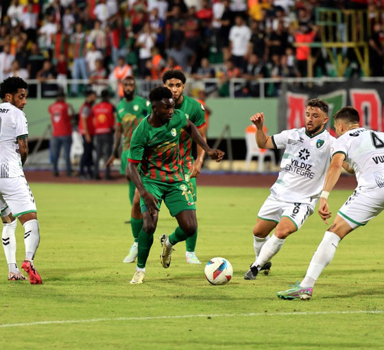 Amedspor ligdeki ilk galibiyetini üç golle aldı