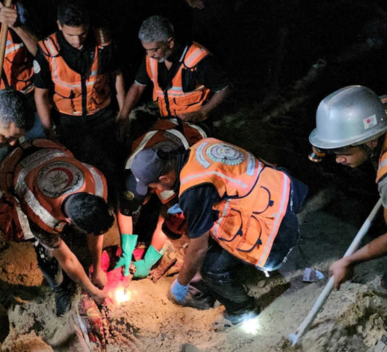 İsrail'den çadır kampa füzeli saldırı: En az 40 kişi öldü