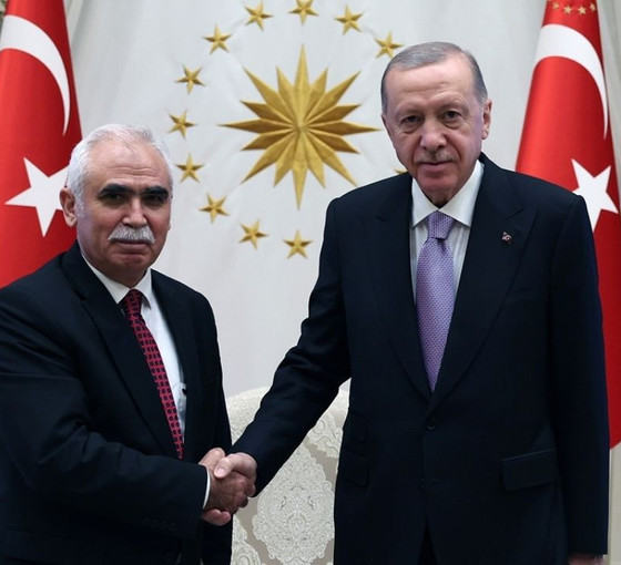 Cumhurbaşkanı Erdoğan, AYM Başkanı Kadir Özkaya ile görüştü