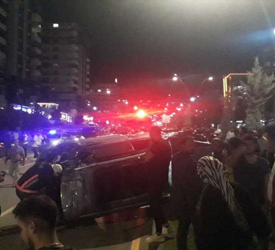 Malatya'da işçi servisiyle otomobil çarpıştı: Bir ölü, 14 yaralı