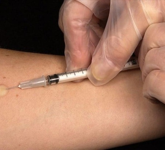 Sağlıkçılar Hepatit B, tetanoz ve kızamık aşılarını bulamıyor