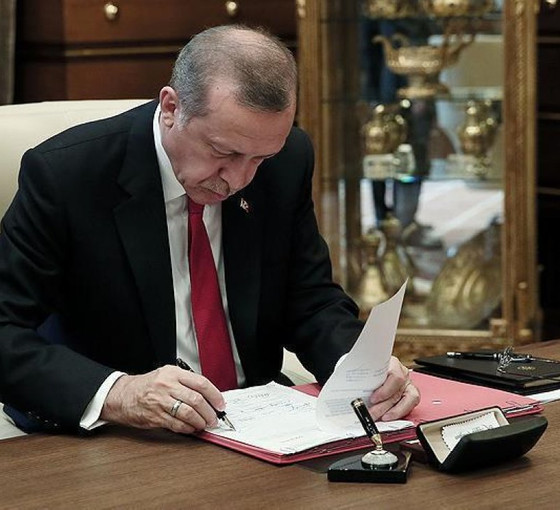 Erdoğan, üç bakan yardımcısını görevden aldı