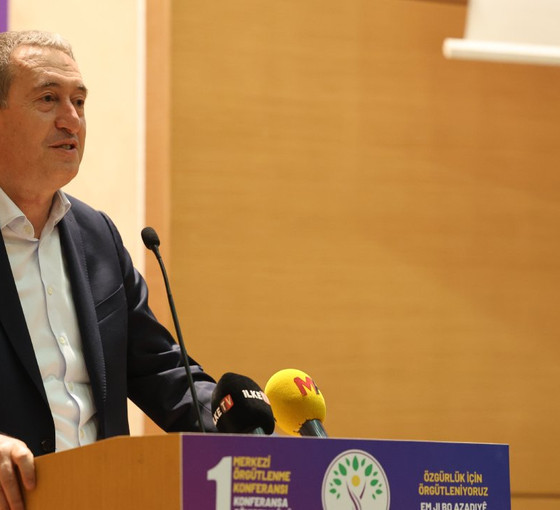 Bakırhan, DEM Parti Merkezi Örgütlenme Konferansı'nda konuştu: Güçlü örgütlenme ile güçlü parti olabiliriz
