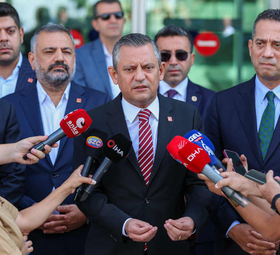 Özgür Özel: Biz işimize bakıyoruz Tayyip Bey kavgaya, Vera'dan özür dilemek lazım Tayyip Bey