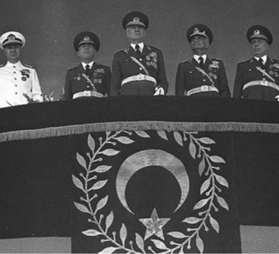 12 Eylül mü? Hadi canım sen de...