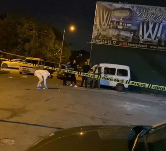 İstanbul'da motosikletli saldırılar sürüyor: Düğün salonuna patlayıcı atıp, ateş açtılar