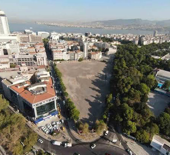 İzmir Büyükşehir Belediyesi hisselerini TMSF'ye devretti: Limak, Cengiz ve MNG, Basmane Çukuru'na göz dikti