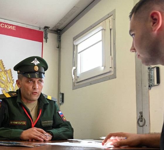 Putin, Rus ordusunda asker sayısının 180 bin artırılıp 1.5 milyona çıkarılmasını emretti
