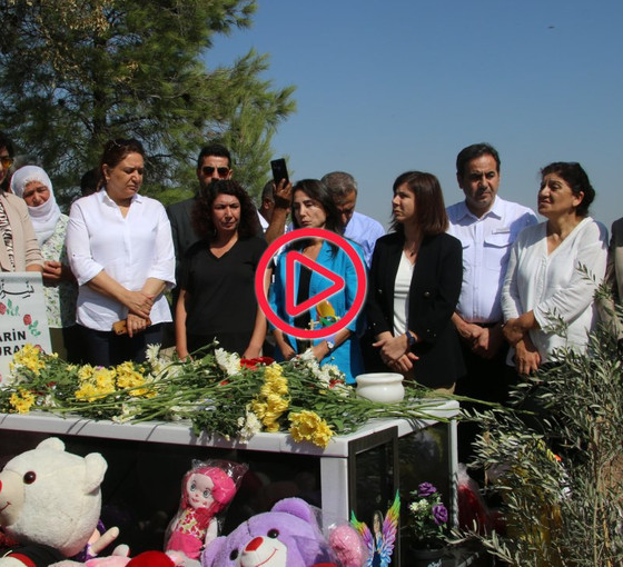 Hatimoğulları'ndan Narin Güran'ın mezarına ziyaret: 'Katiller iktidarın ta kendisidir'