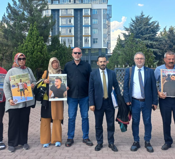 Depremde 21 kişinin öldüğü Kırçuval Otel davası 13 Aralık'a ertelendi