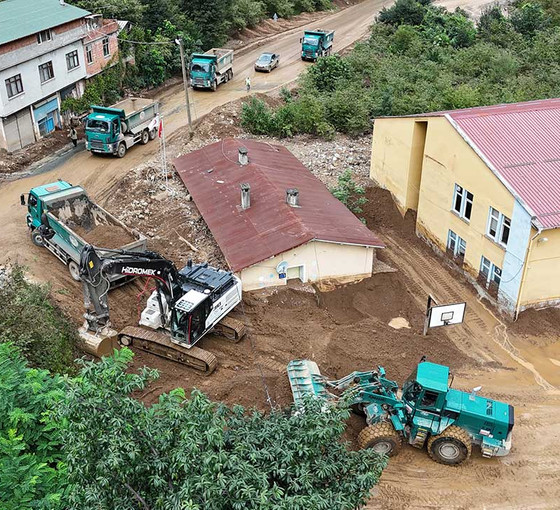 Trabzon’da sel bilançosu: Bir ölü, 121 iş yeri, 25 konut ve 125 dekar arazide hasar