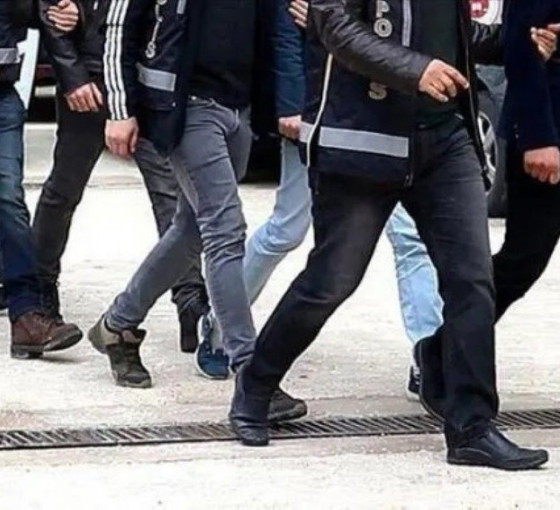İstanbul ve Mardin'de ev baskınları: DEM Partili yöneticiler gözaltında