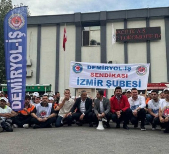 İzmir'de karayolları ve enerji işçileri iş bıraktı: 'Krizin bedelini biz ödemeyeceğiz'