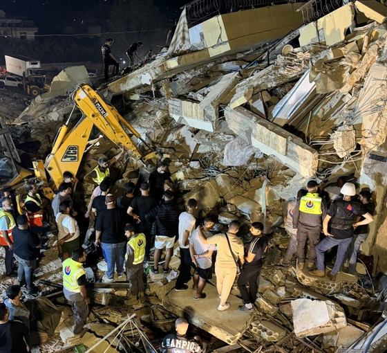 İsrail bir günde Lübnan'da en az 105 kişiyi öldürdü