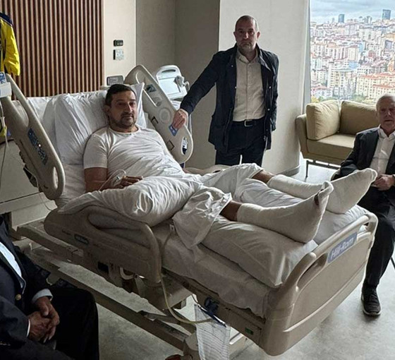 Aziz Yıldırım ve Mahmut Uslu'dan Serhat Akın'a geçmiş olsun ziyareti