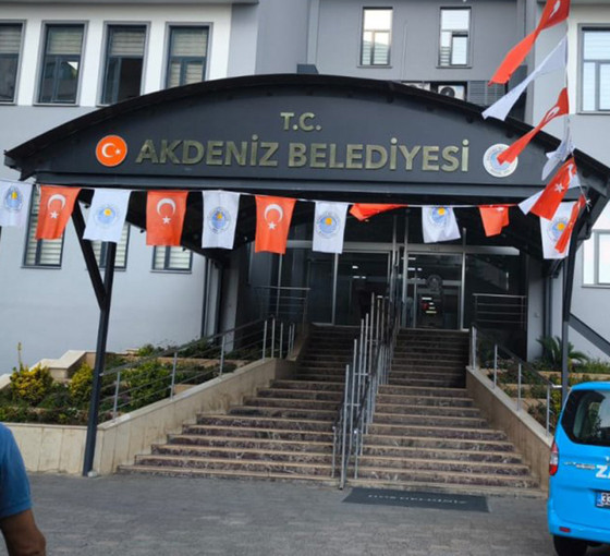 Akdeniz Belediyesi'ne peş peşe haciz: 'DEM Partili olduğumuz için hazımsızlık var, hizmet üretilmesin istiyorlar'