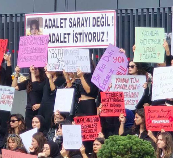 Katledilen Ayşenur Halil'in okul arkadaşlarından protesto: Adalet sarayı değil adalet istiyoruz