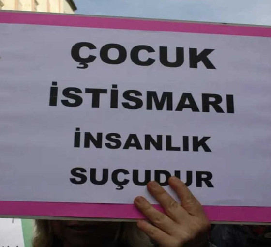 Çocuğa cinsel içerikli film izleten zanlı serbest: 'Görüntü kazara yeniden açıldı' iddiası inandırıcı bulundu